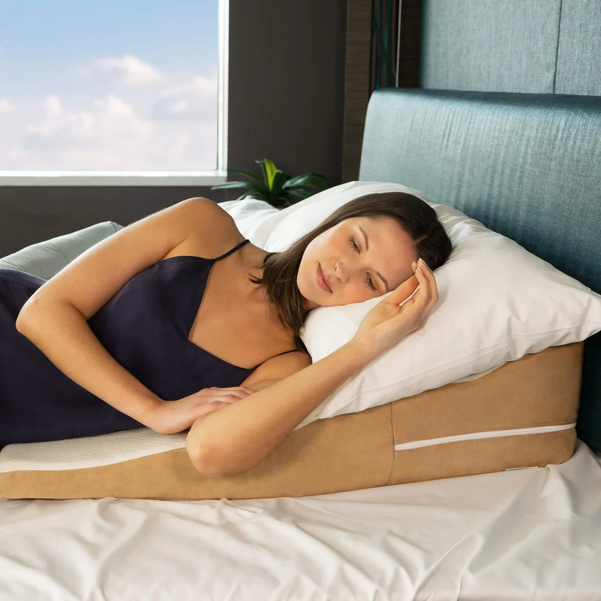 Wavy Contoured Bed Wedge Acid Reflux Pillow with Gel Infused Cooling Memory Foam - Scofa, LLC